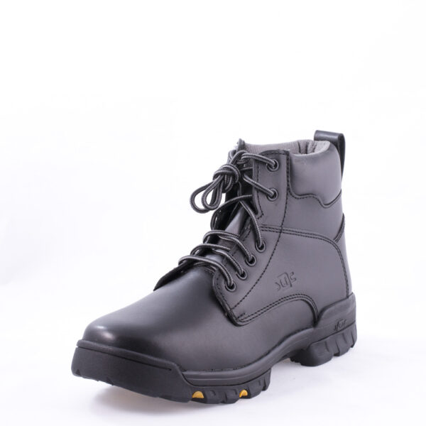 حذاء اسود برباط مرتفع موديل 84677