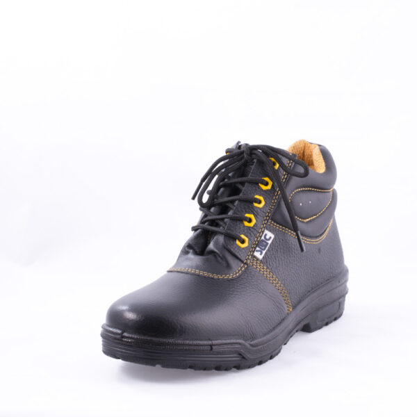 حذاء سلامة اسود برباط موديل 5664