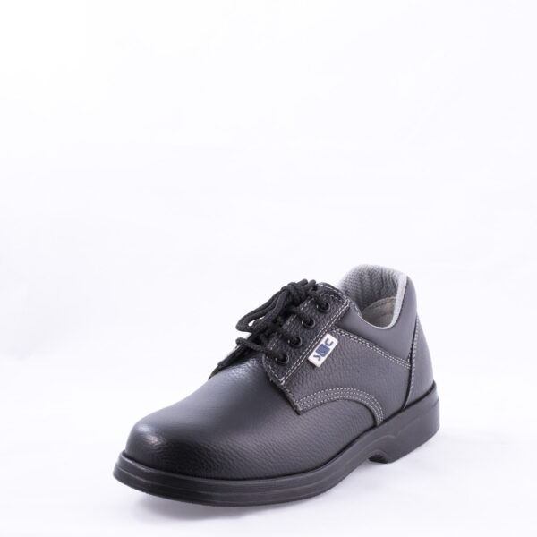 حذاء سلامة أسود برباط مع أربع فتحات موديل 45351